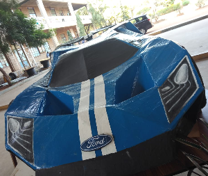 Life size papercraft Ford GT